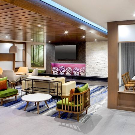 Fairfield Inn & Suites By Marriott Mcpherson Eksteriør bilde